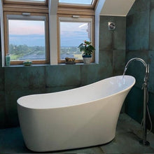 Load image into Gallery viewer, BC Designs Slipp Acrylic Freestanding Slipper Bath, Polished White - 1590x675mm